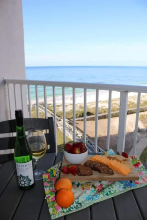 1065 Shoreline Towers Charming Beachfront Condo